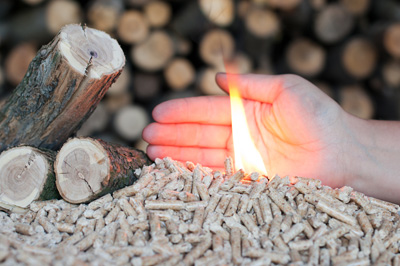 wood pellets burning 